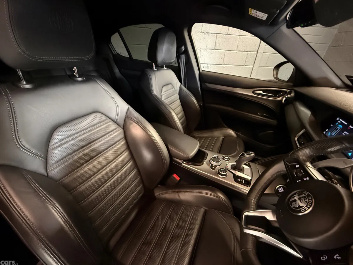 Alfa Romeo Stelvio SUV, Diesel, 2025, Red