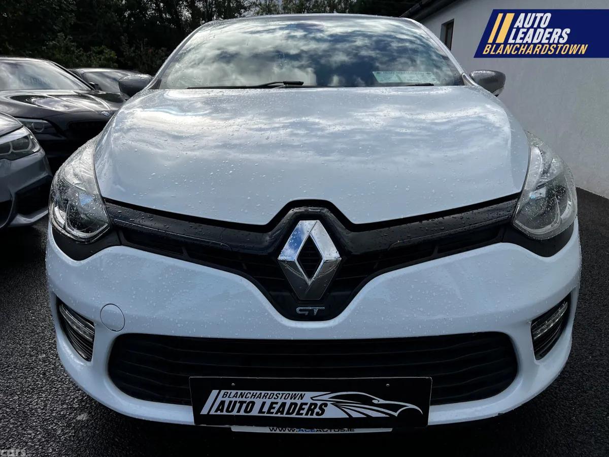 Renault Clio Hatchback, Petrol, 2016, White