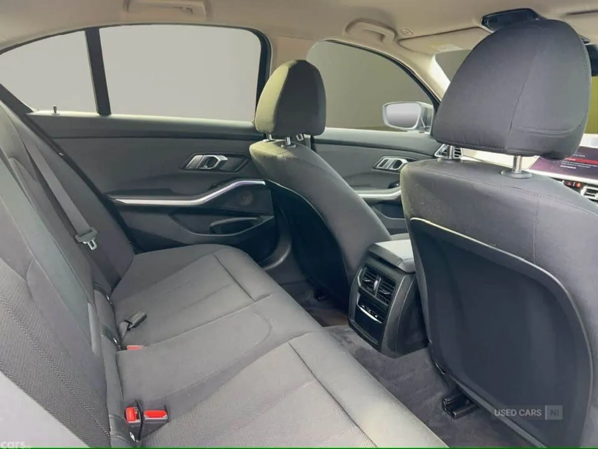 BMW 3-Series Saloon, Diesel, 2019, Black