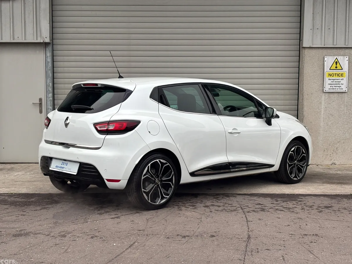 Renault Clio Hatchback, Petrol, 2018, White