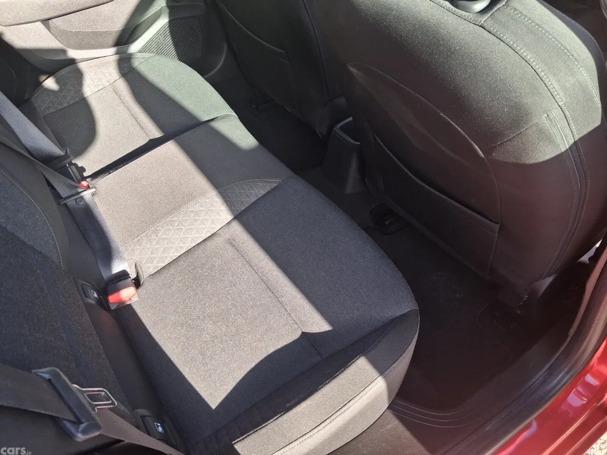 Renault Clio Hatchback, Petrol, 2020, Red