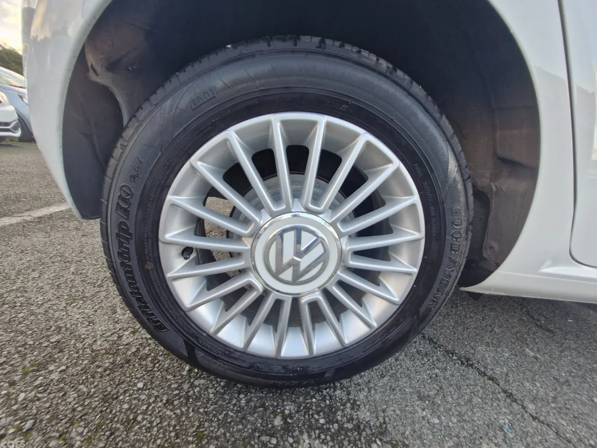 Volkswagen up! Hatchback, Petrol, 2014, White