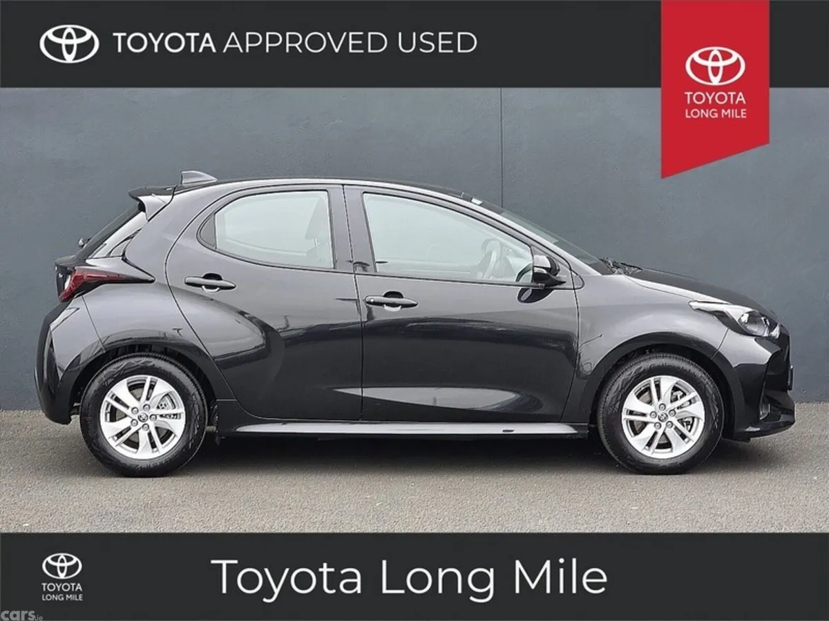 Toyota Yaris Hatchback, Petrol Hybrid, 2026, Black