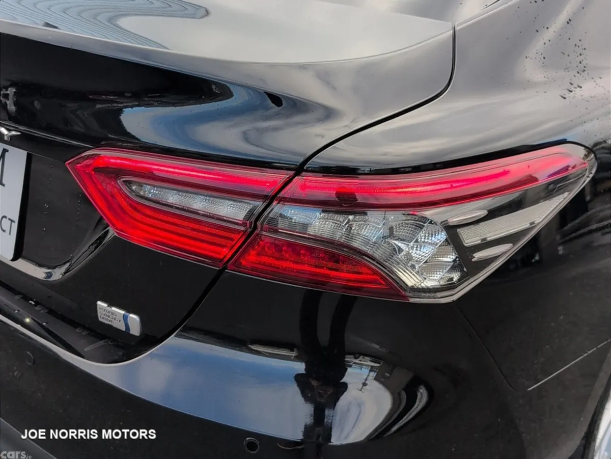 Toyota Camry Saloon, Petrol Hybrid, 2022, Black