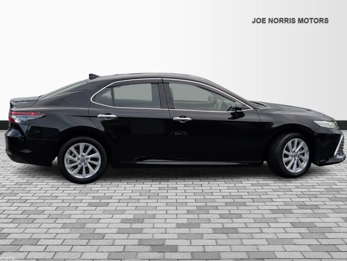 Toyota Camry Saloon, Petrol Hybrid, 2022, Black