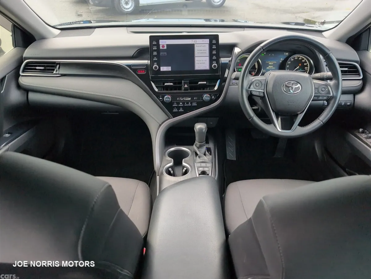 Toyota Camry Saloon, Petrol Hybrid, 2022, Black