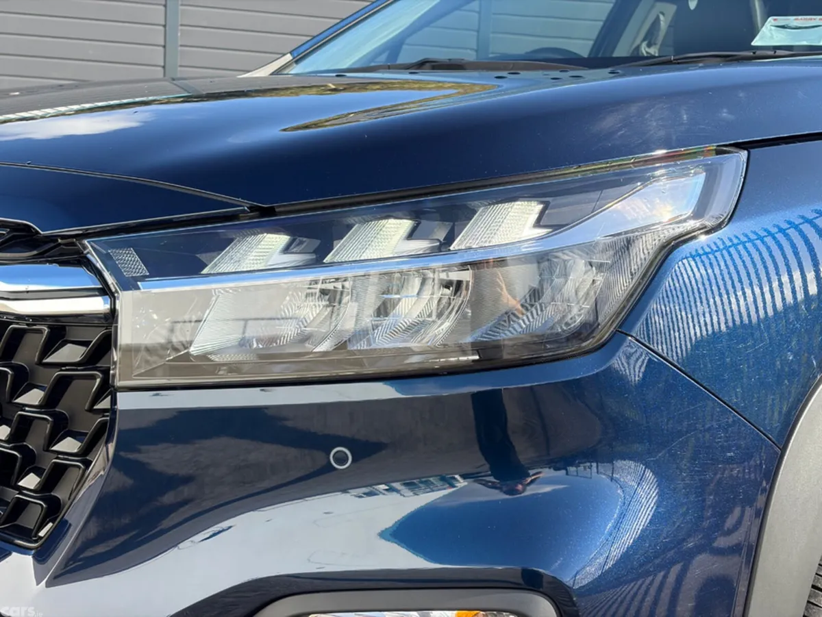 Suzuki SX4 S-Cross Hatchback, Petrol, 2024, Blue