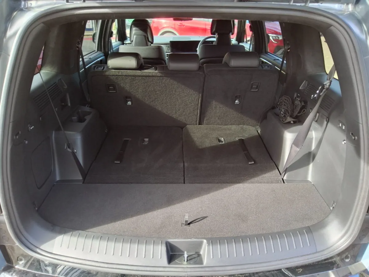 Hyundai Santa Fe SUV, Petrol Plug-in Hybrid, 2026, Blue