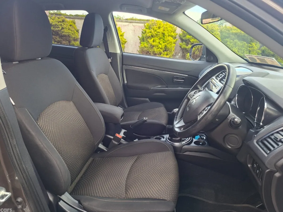 Mitsubishi ASX Hatchback, Petrol, 2015, Brown