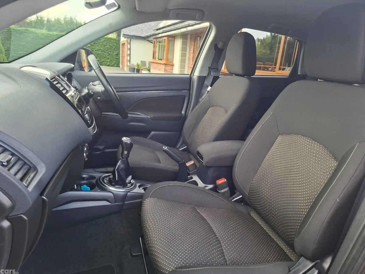 Mitsubishi ASX Hatchback, Petrol, 2015, Brown