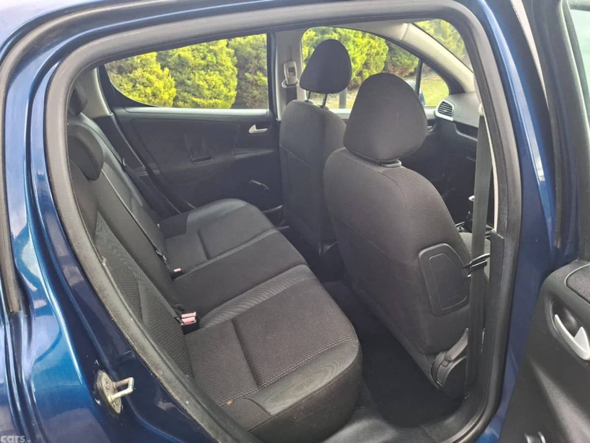 Peugeot 207 Hatchback, Petrol, 2010, Blue
