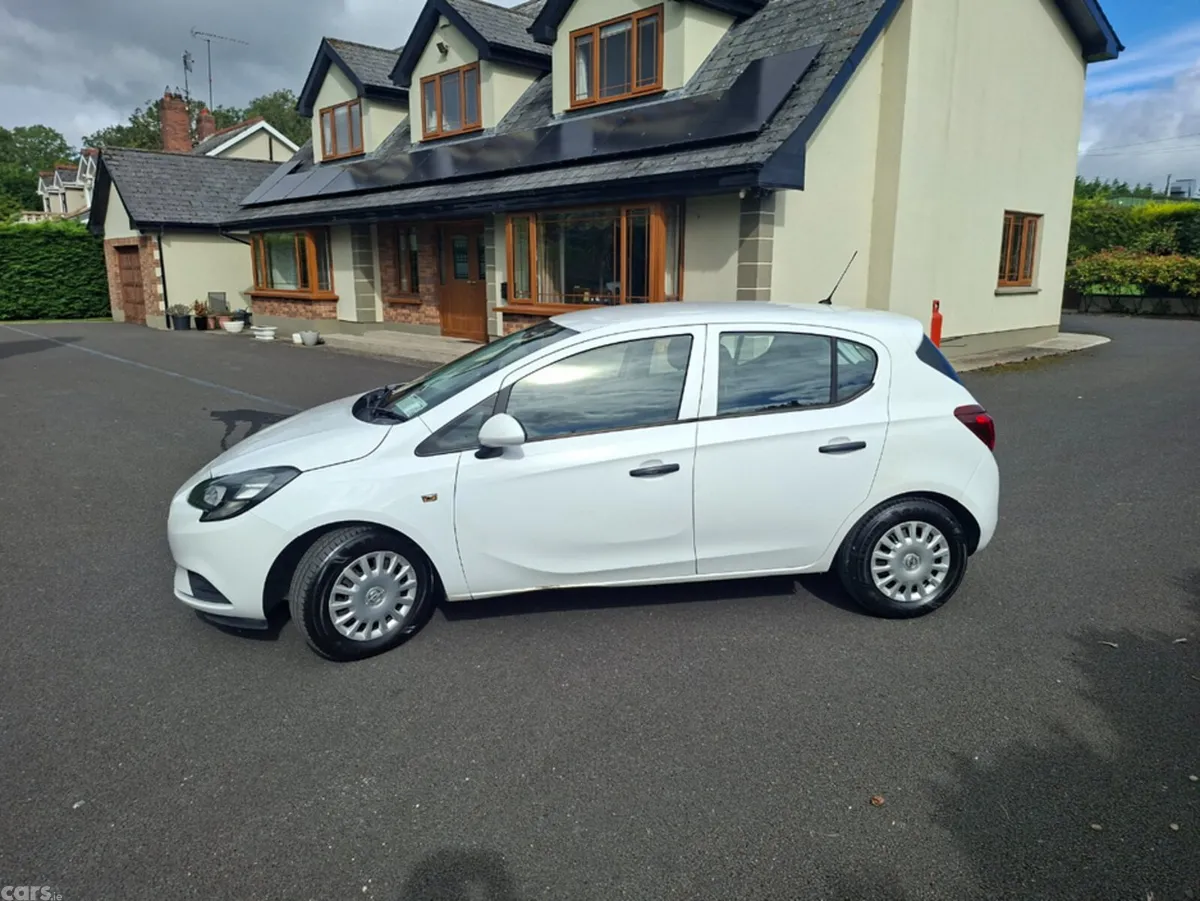 Opel Corsa Hatchback, Petrol, 2016, White