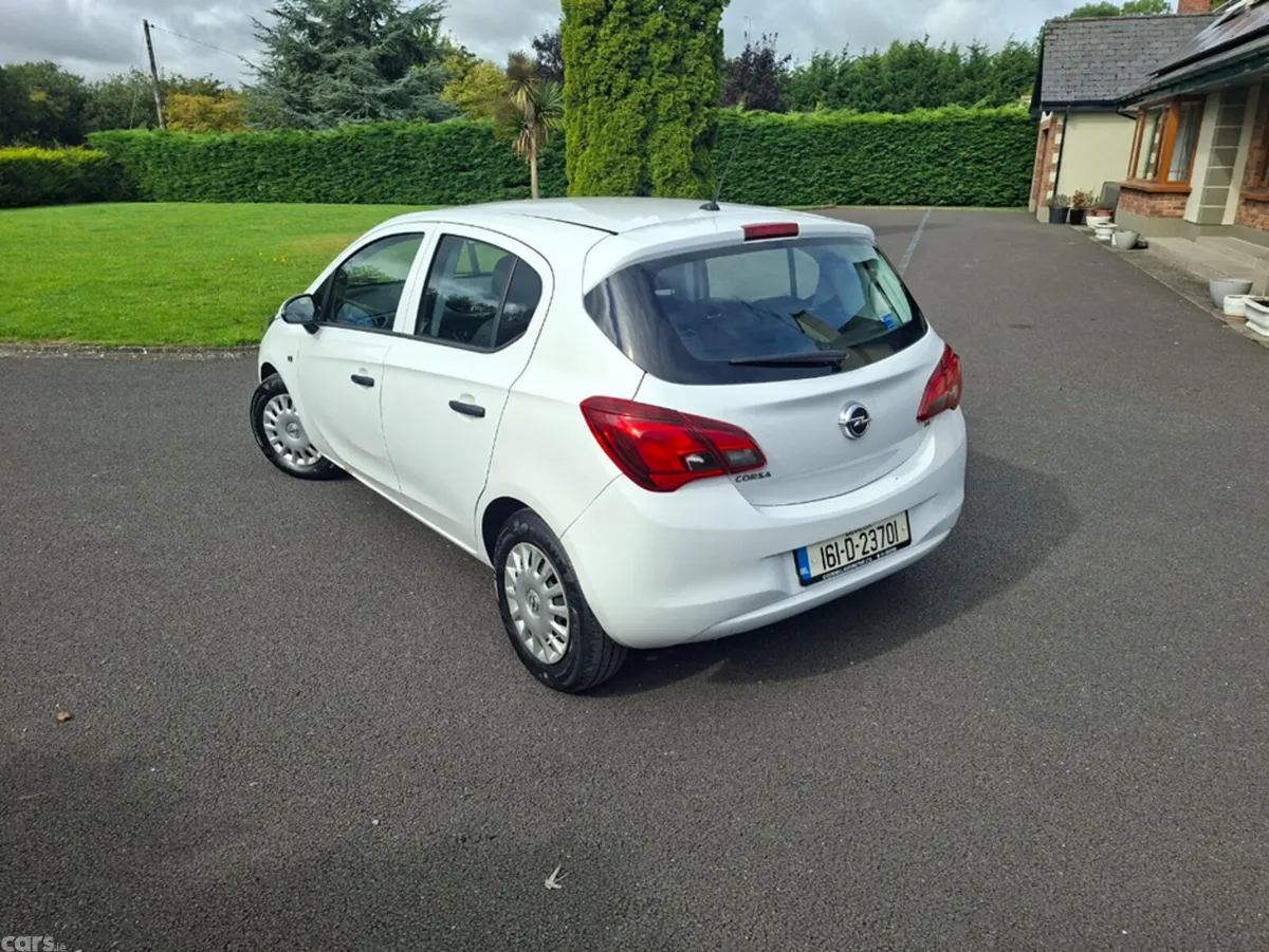 Opel Corsa Hatchback, Petrol, 2016, White