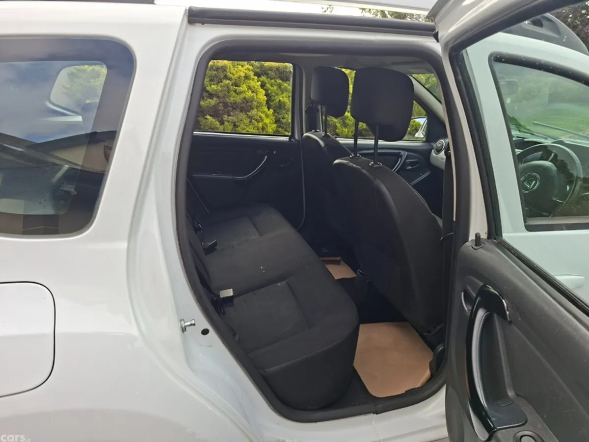 Dacia Duster MPV, Diesel, 2016, White