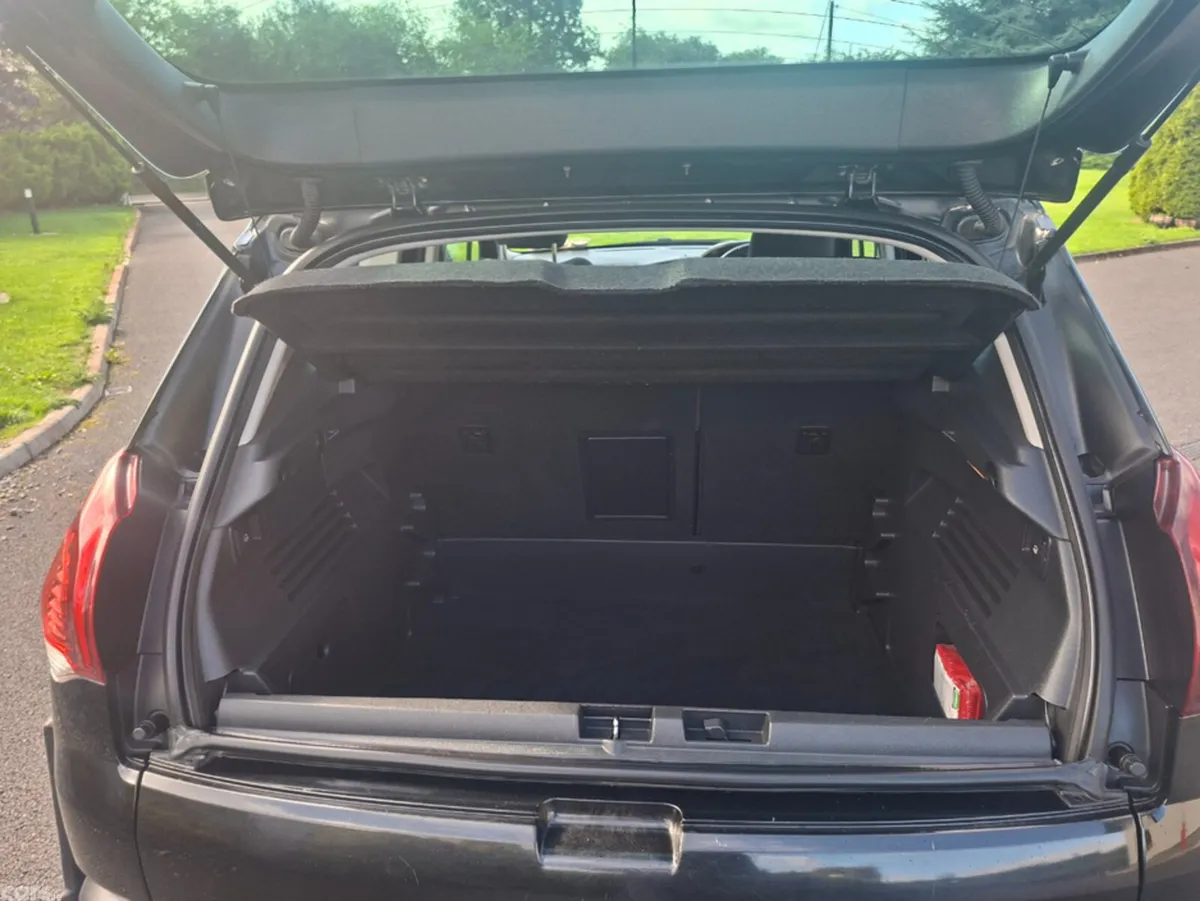 Peugeot 3008 Hatchback, Diesel, 2017, Black