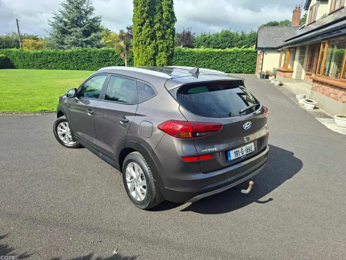 Hyundai Tucson MPV, Diesel, 2019, Brown