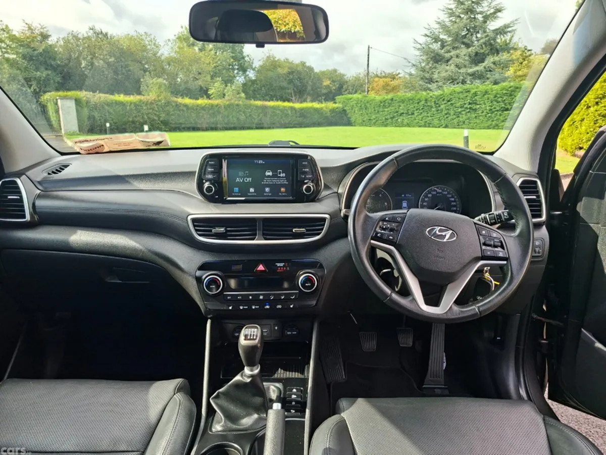 Hyundai Tucson MPV, Diesel, 2019, Brown