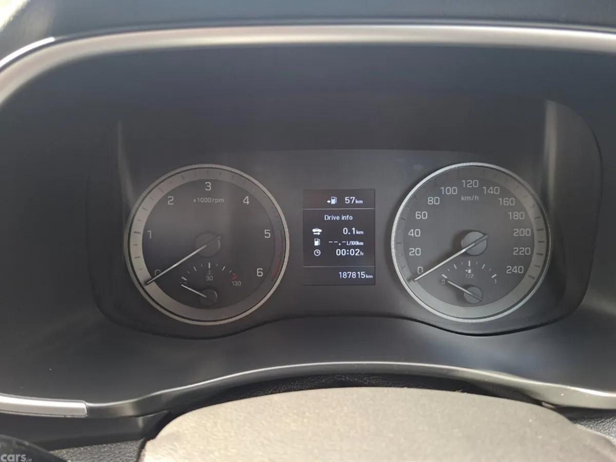 Hyundai Tucson MPV, Diesel, 2019, Brown