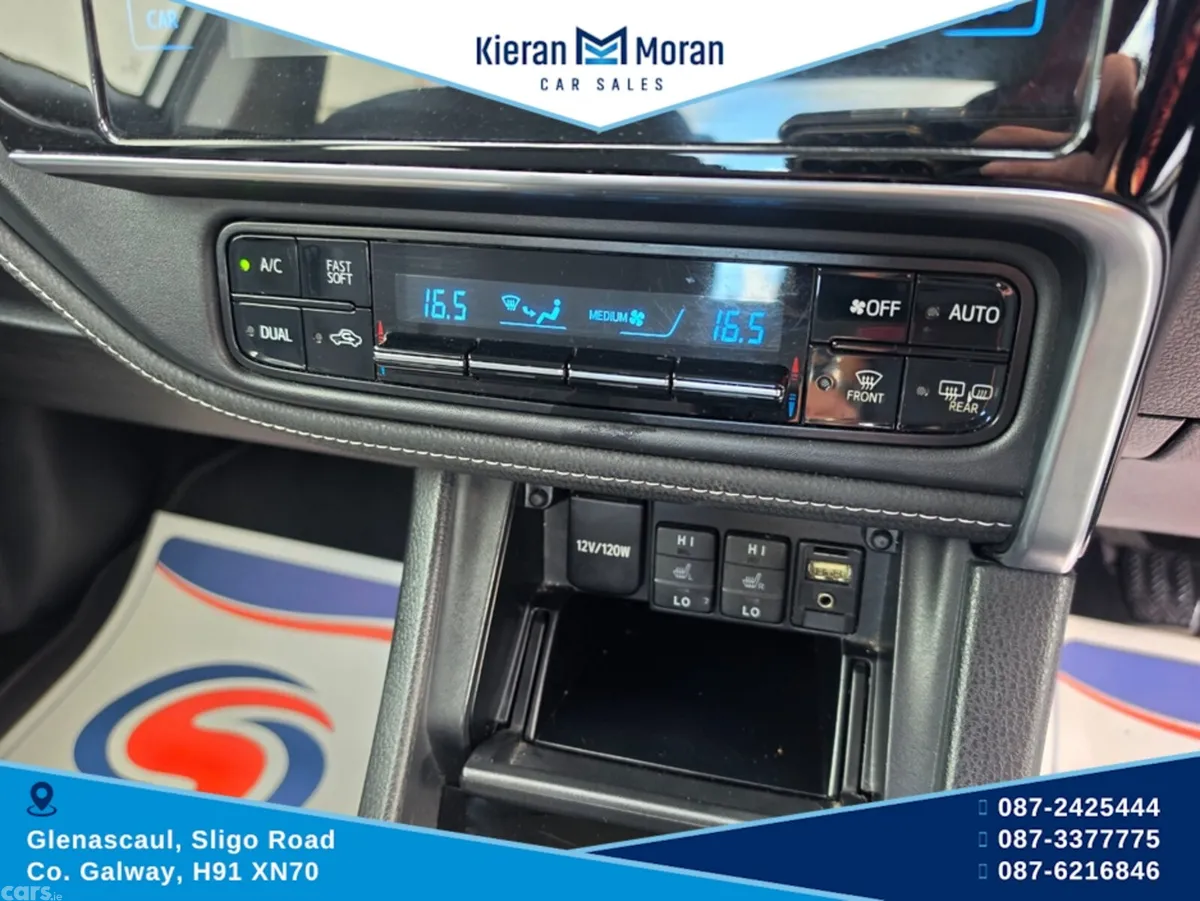 Toyota Corolla Saloon, Petrol, 2018, Grey