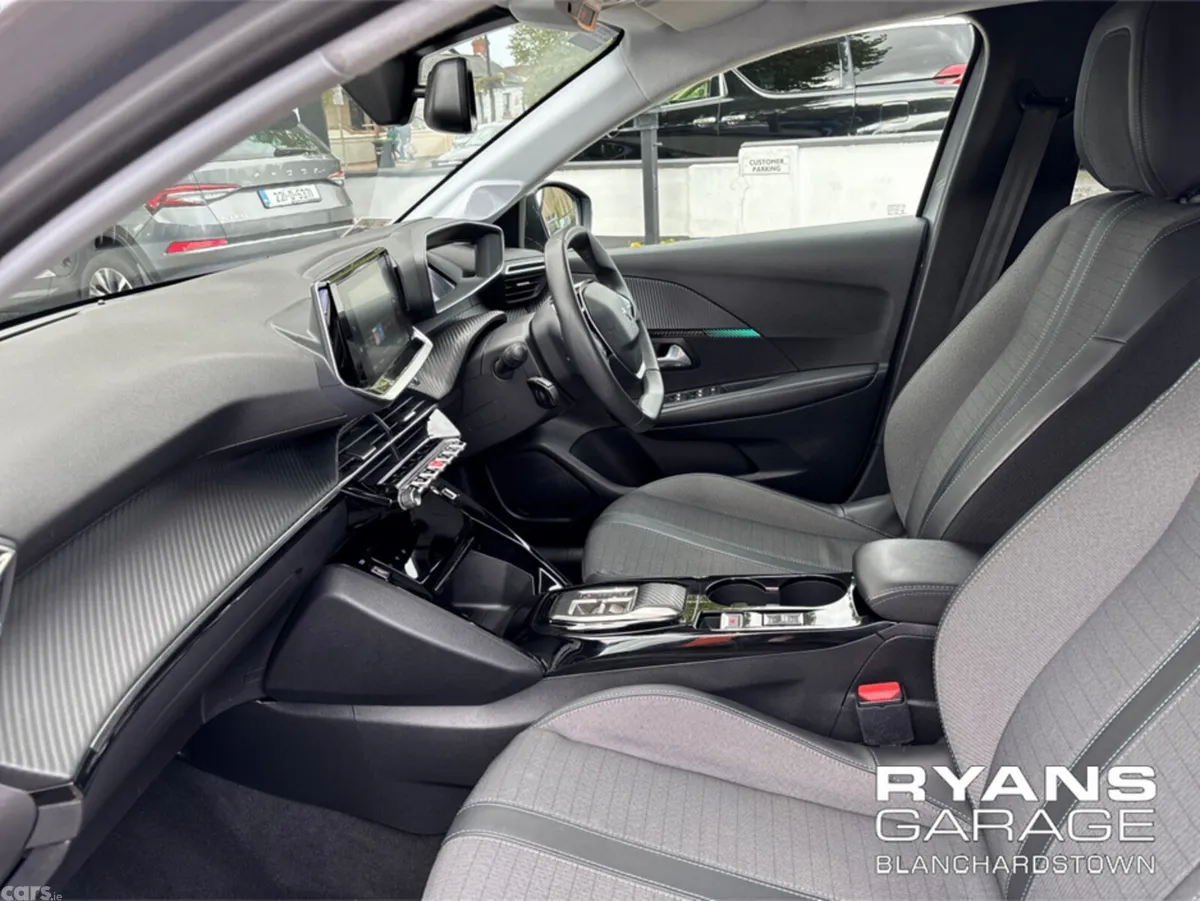 Peugeot 208 Hatchback, Electric, 2023, Grey