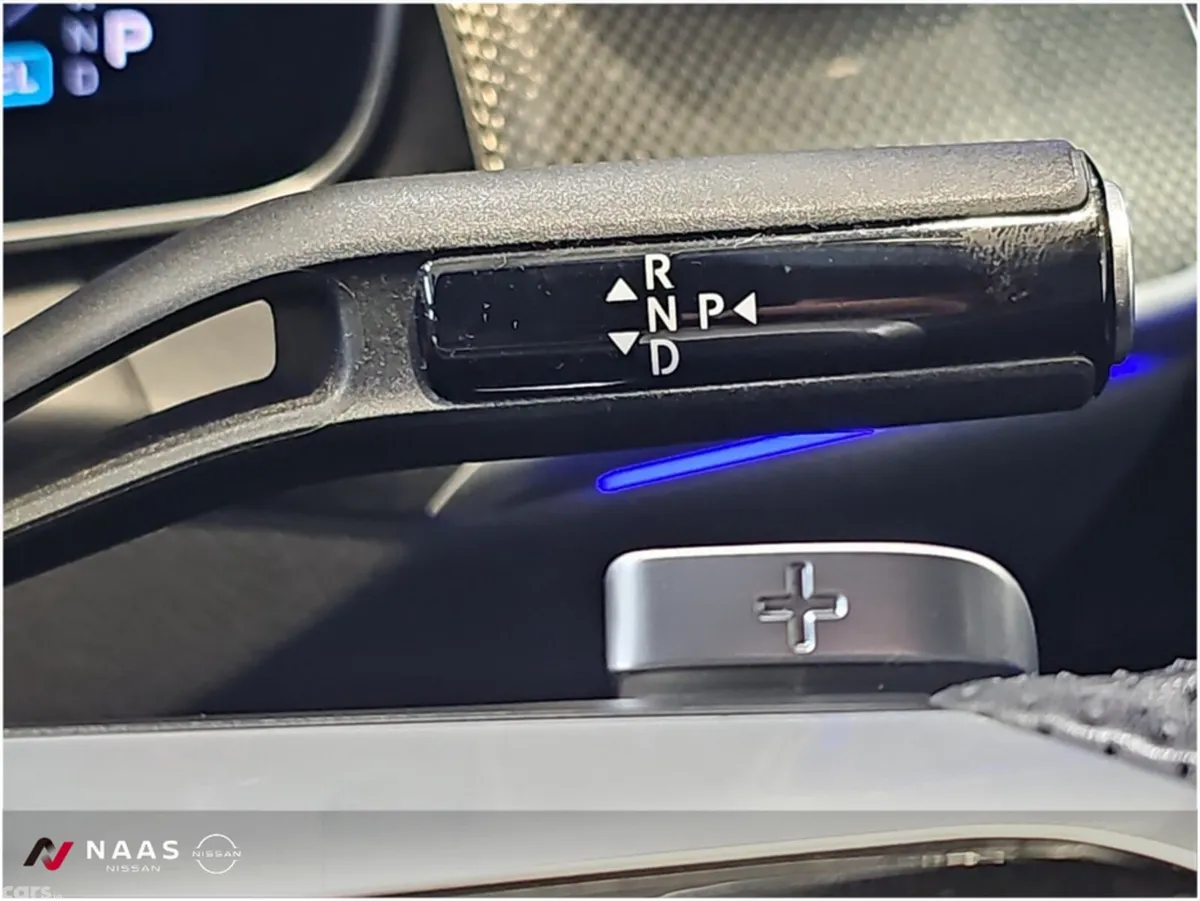 Mercedes-Benz GLC Estate, Petrol Plug-in Hybrid, 2024, Blue