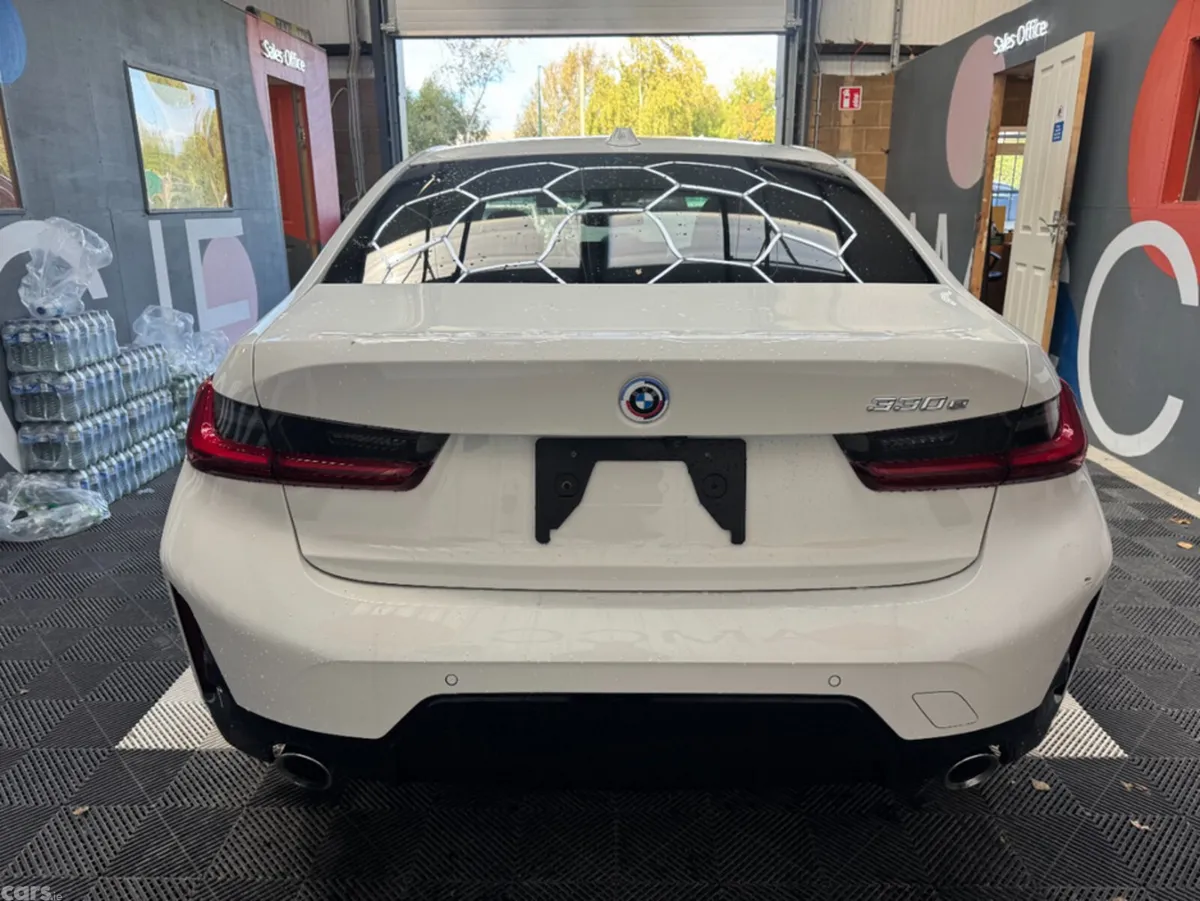 BMW 3-Series Saloon, Petrol, 2023, White