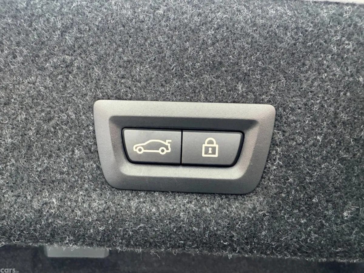 BMW 3-Series Saloon, Petrol, 2023, White