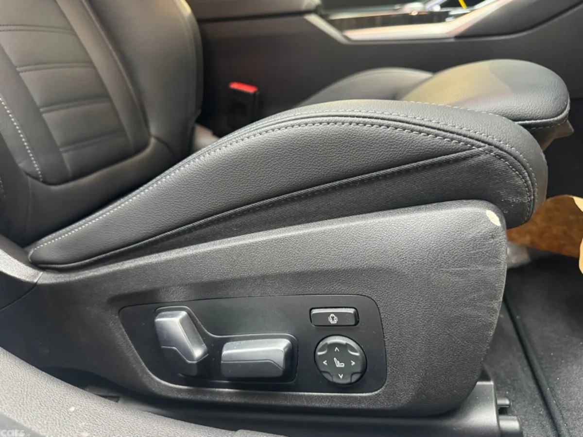 BMW 3-Series Saloon, Petrol, 2023, White