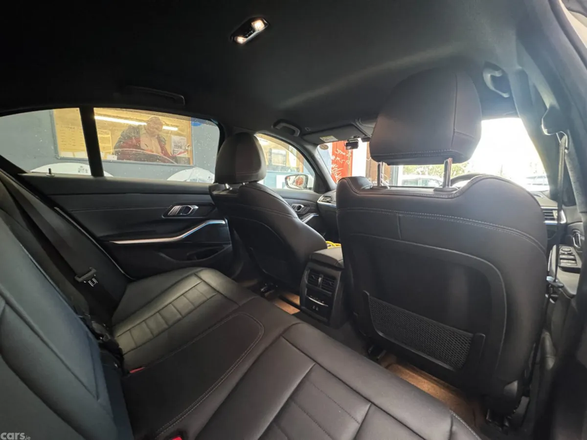 BMW 3-Series Saloon, Petrol, 2023, White