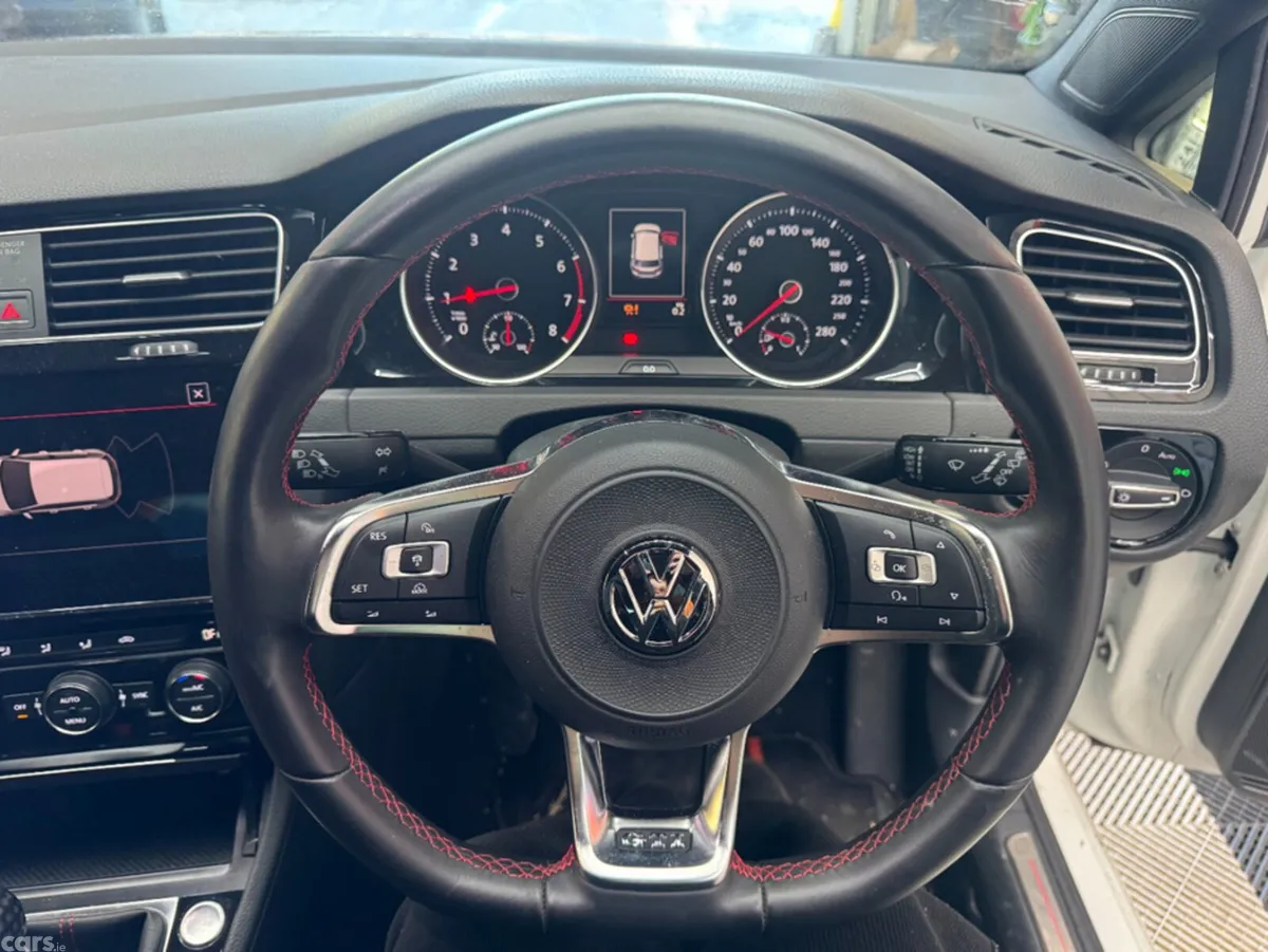 Volkswagen Golf Hatchback, Petrol, 2017, White