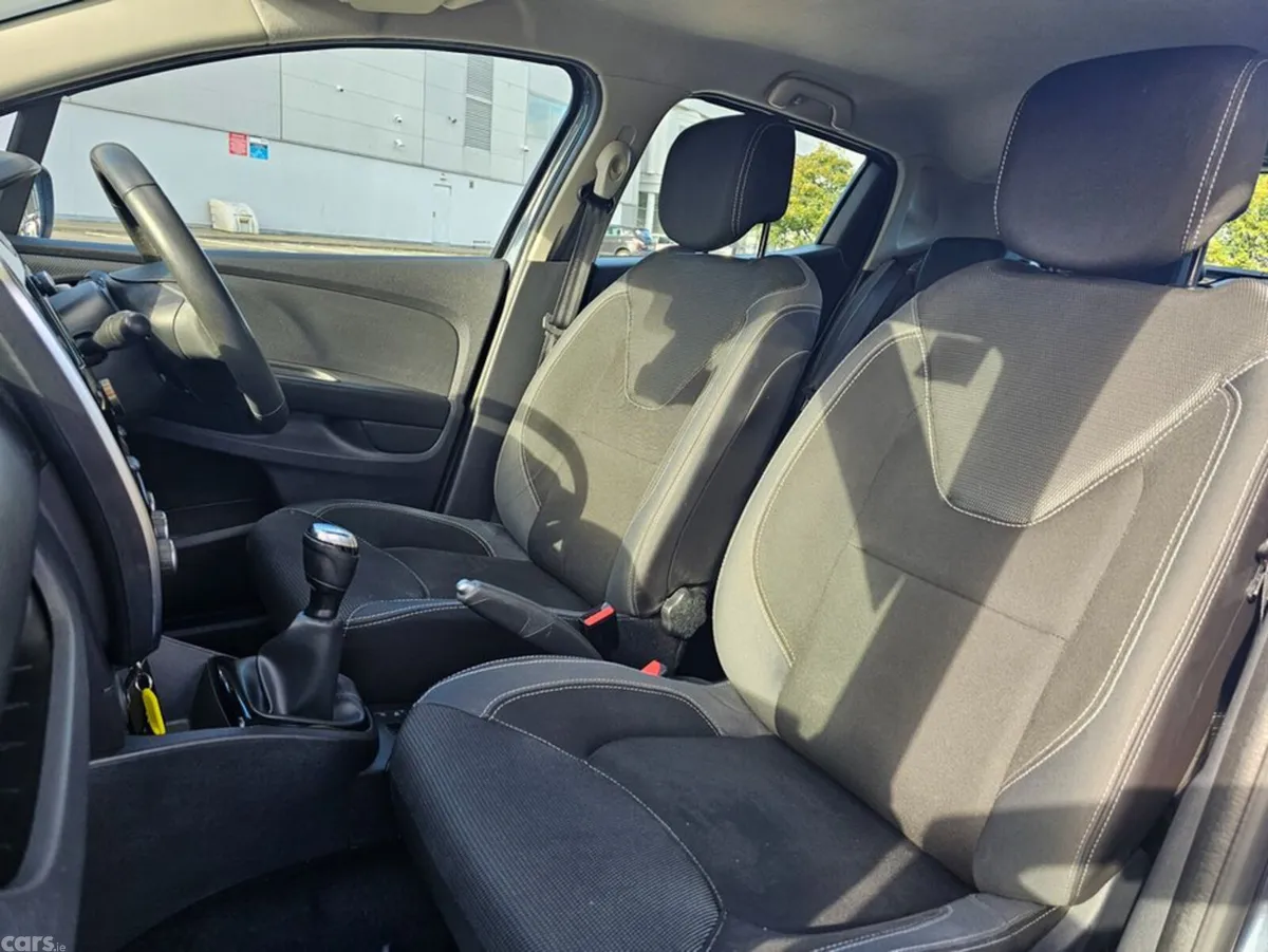 Renault Clio Hatchback, Petrol, 2017, Grey