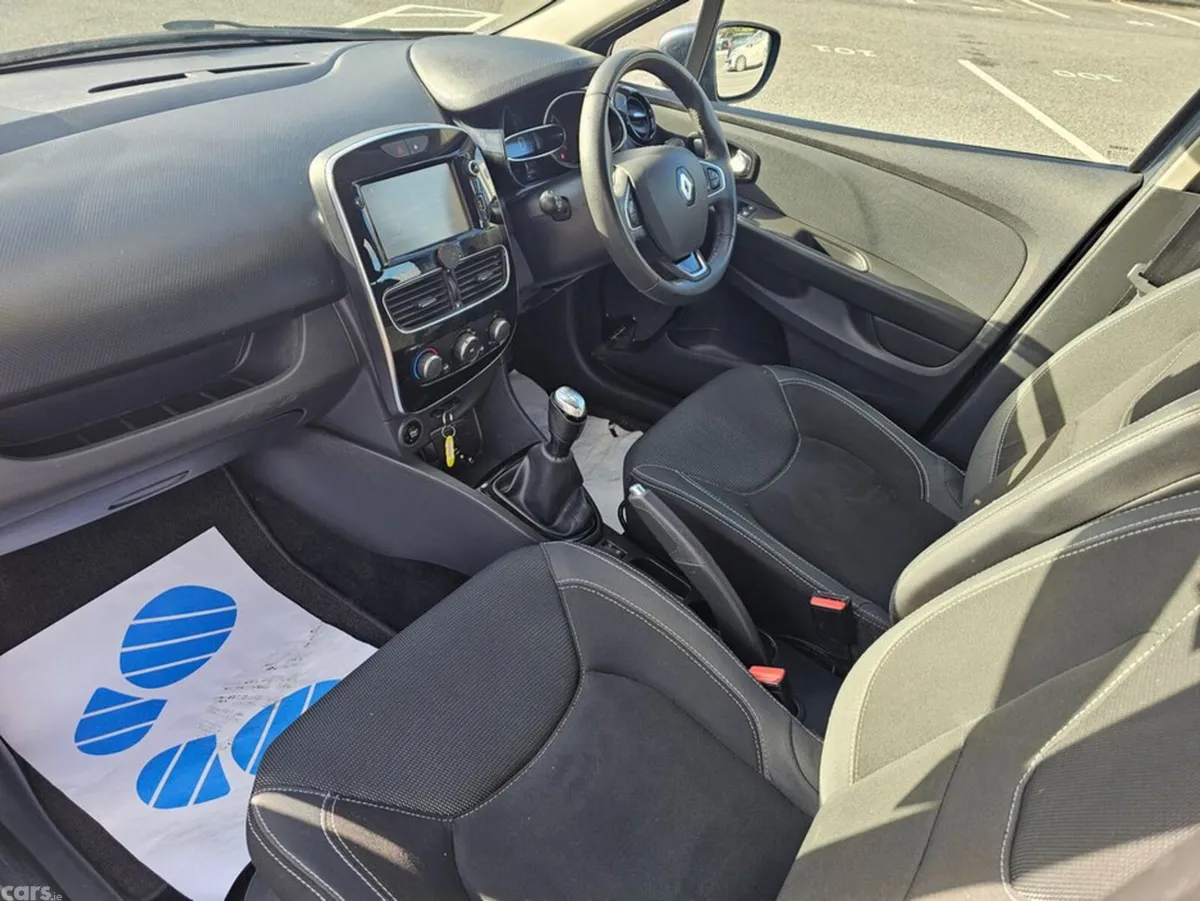 Renault Clio Hatchback, Petrol, 2017, Grey