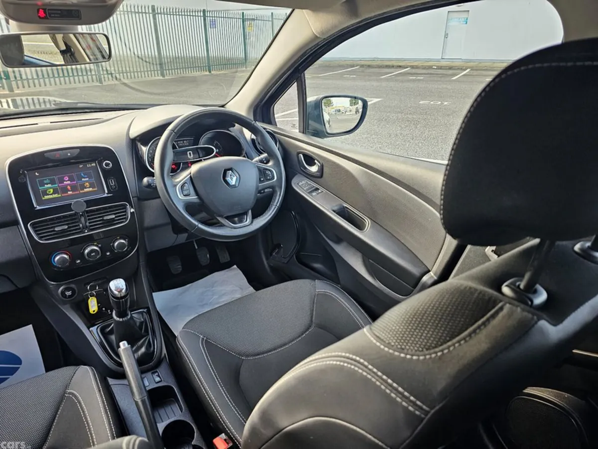 Renault Clio Hatchback, Petrol, 2017, Grey