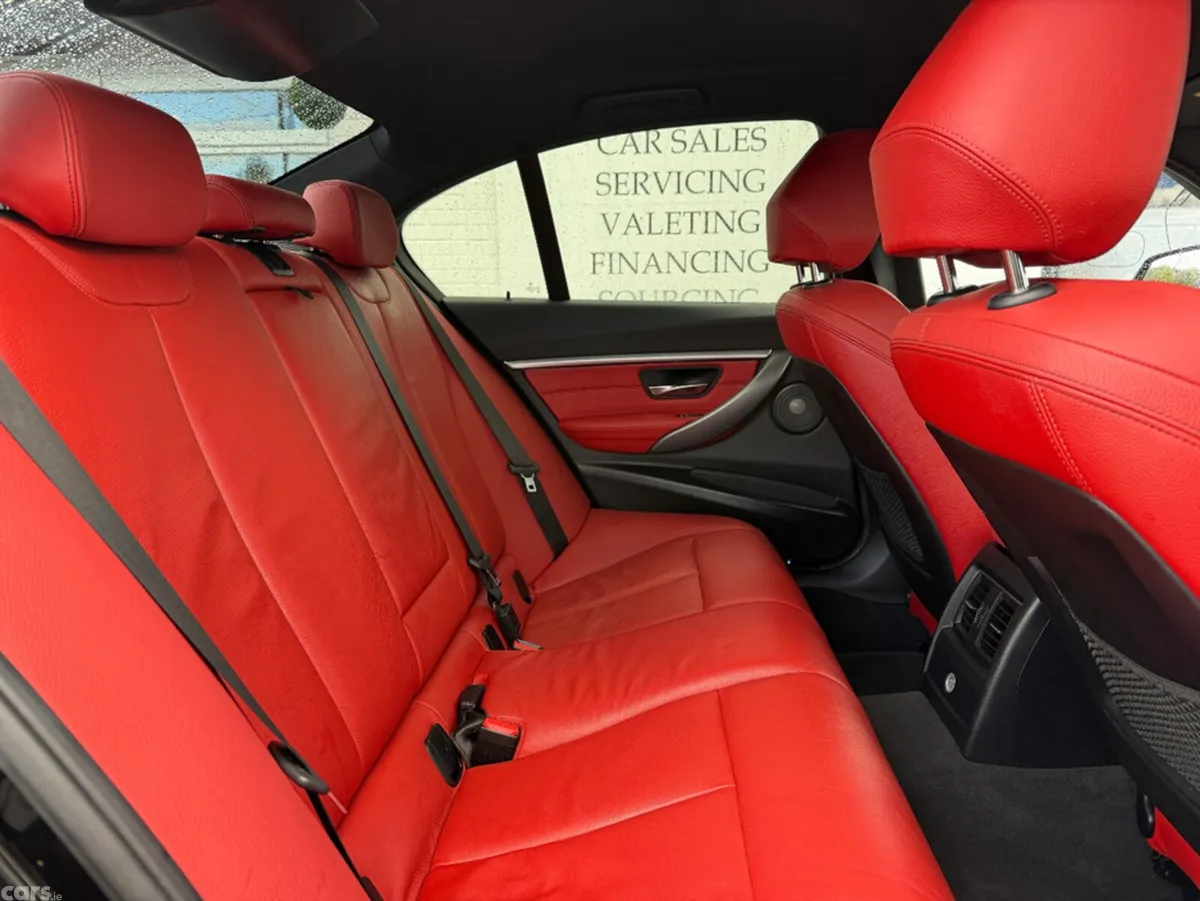 BMW 3-Series Saloon, Petrol Plug-in Hybrid, 2018, Black