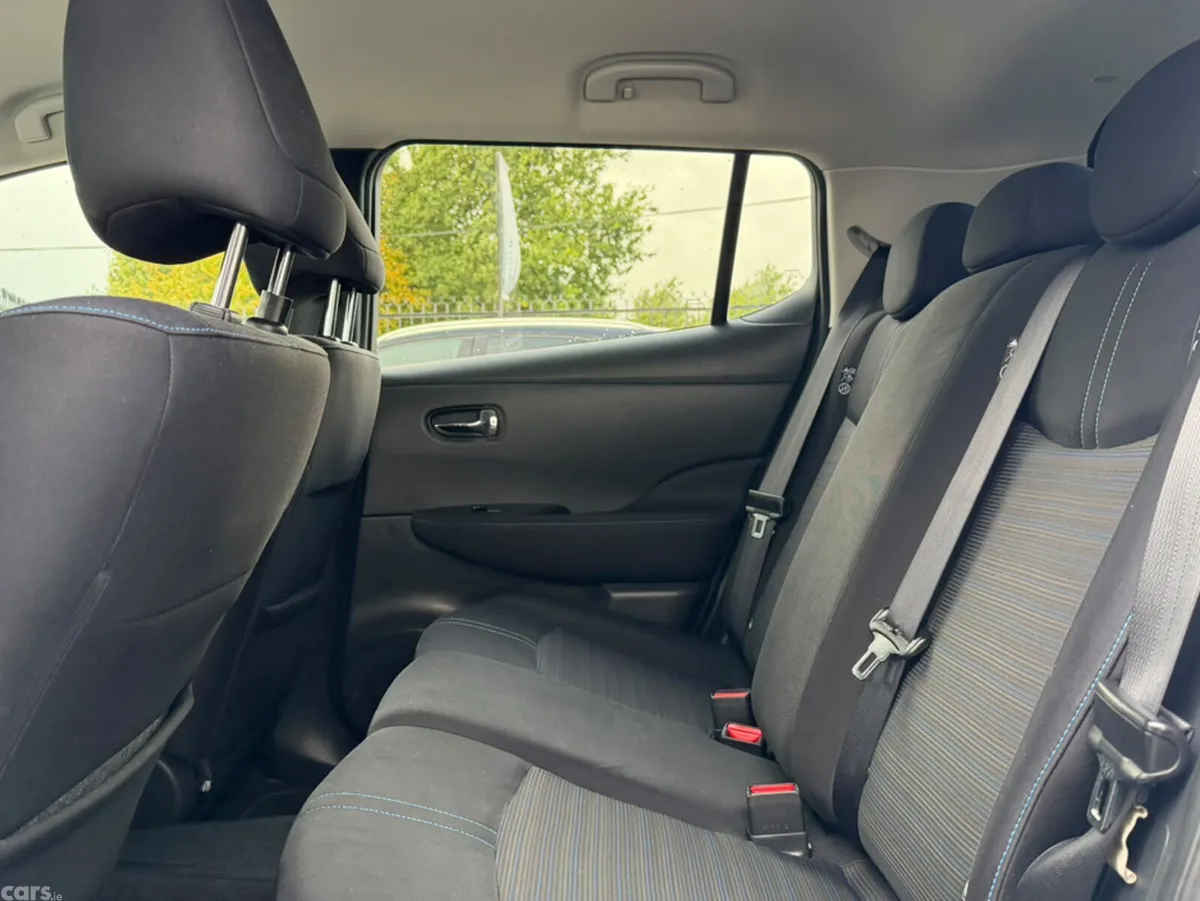 Nissan Leaf Hatchback, Electric, 2019, White