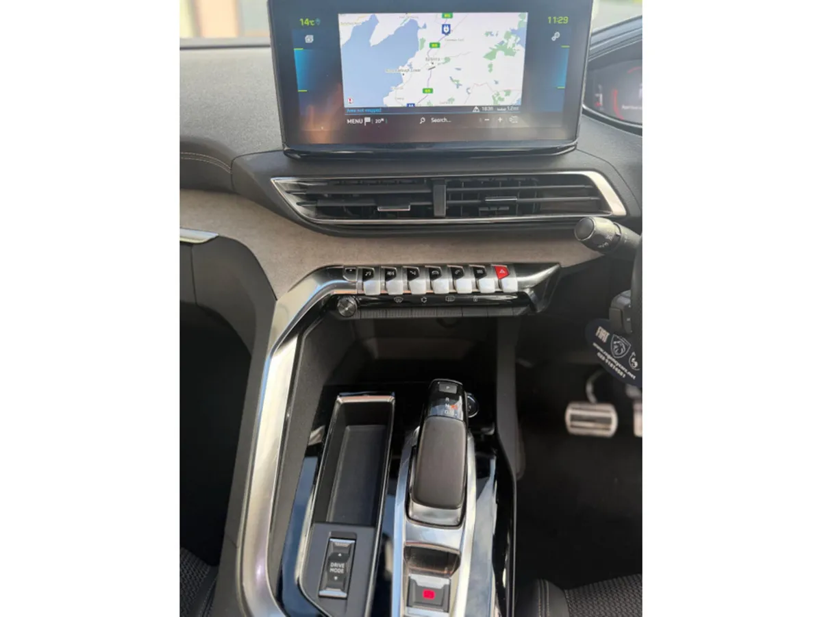 Peugeot 3008 SUV, Petrol Plug-in Hybrid, 2022, Grey