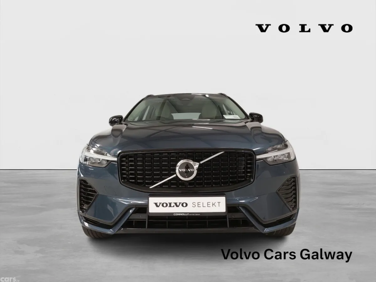 Volvo XC60 SUV, Petrol Plug-in Hybrid, 2025, Blue