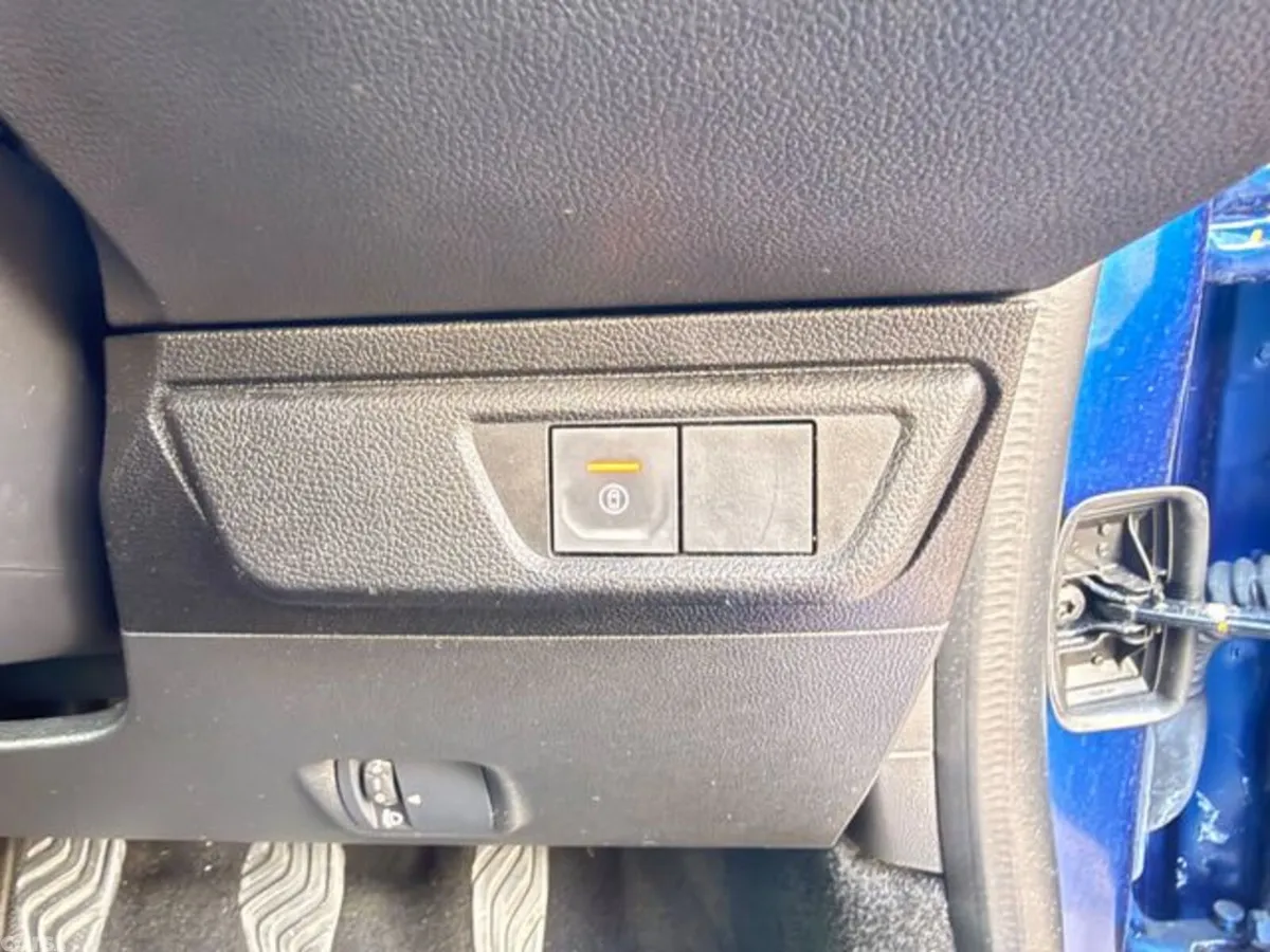 Dacia Sandero Hatchback, Petrol, 2024, Blue