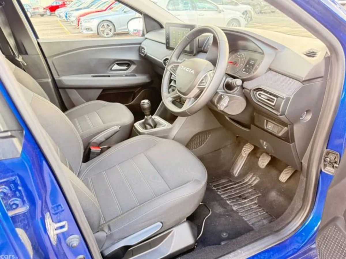 Dacia Sandero Hatchback, Petrol, 2024, Blue