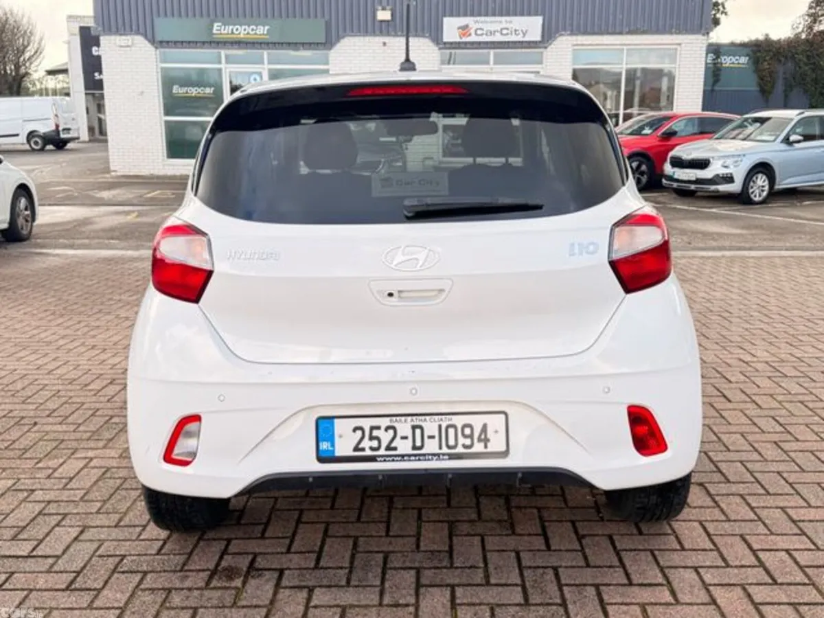 Hyundai i10 Hatchback, Petrol, 2025, White
