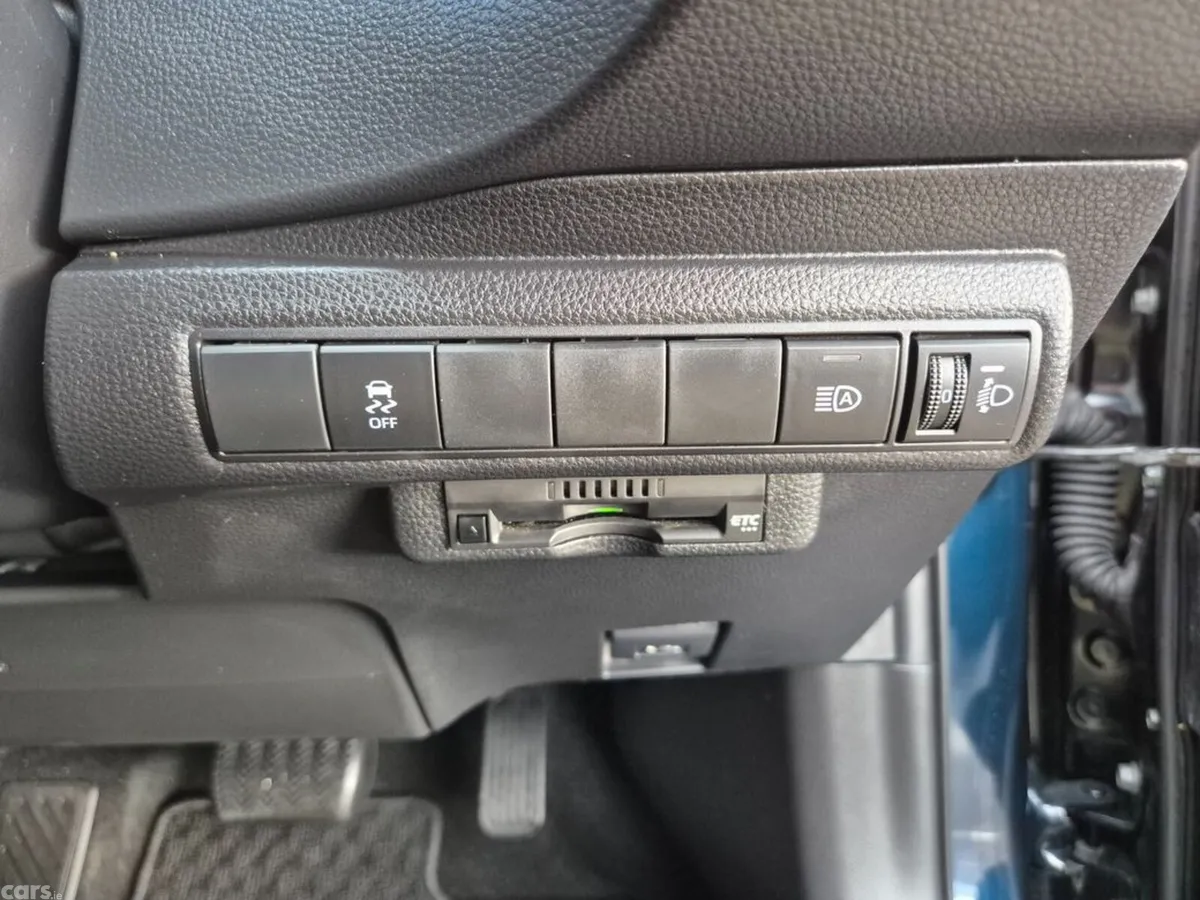 Toyota Corolla Hatchback, Petrol Hybrid, 2021, Blue