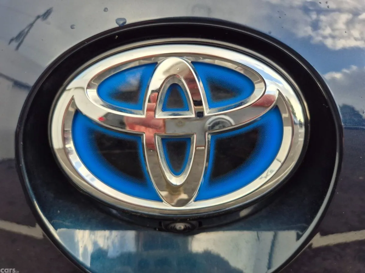 Toyota Corolla Hatchback, Petrol Hybrid, 2021, Blue