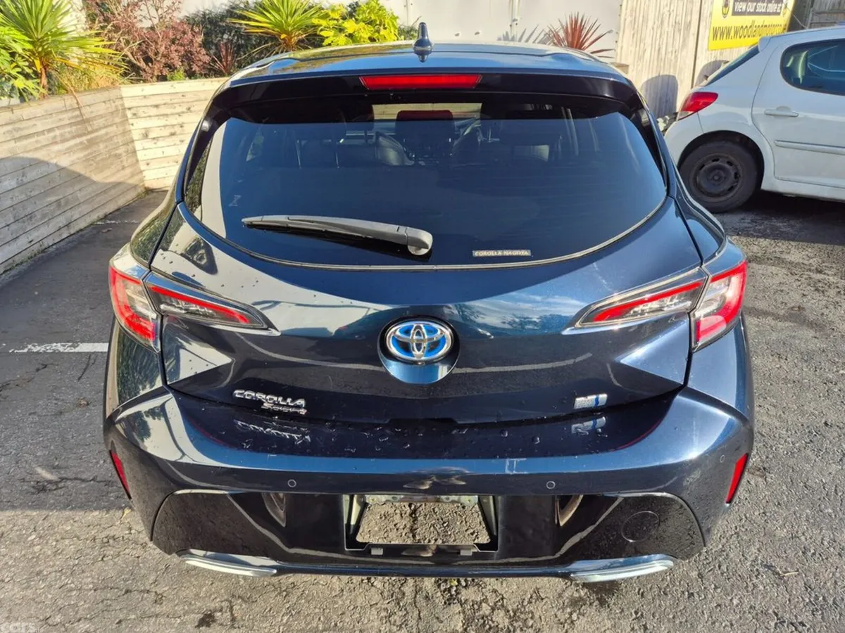 Toyota Corolla Hatchback, Petrol Hybrid, 2021, Blue