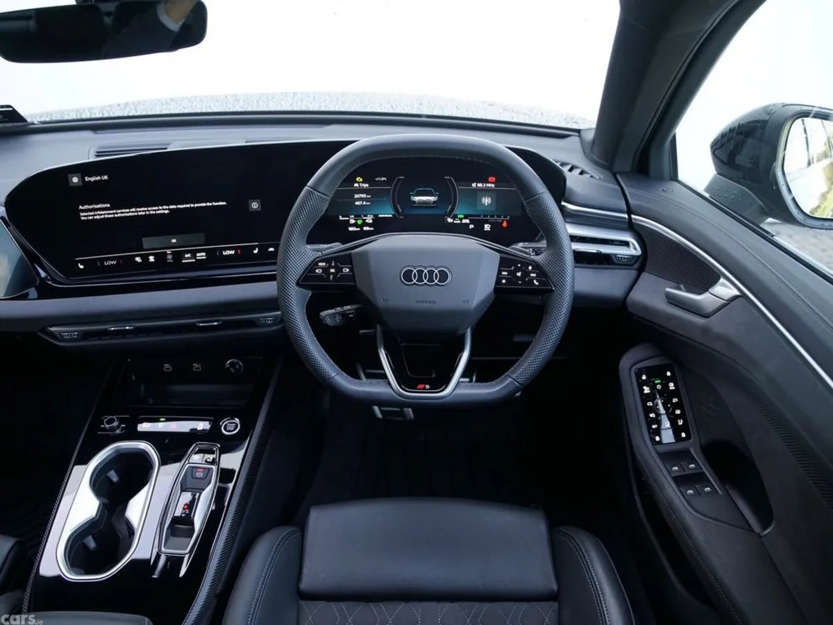 Audi A6 Saloon, Petrol Plug-in Hybrid, 2025, Blue