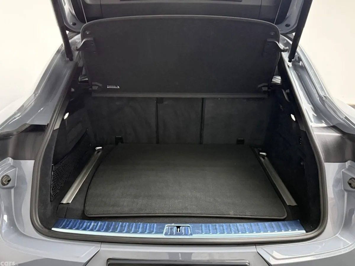 Porsche Cayenne Coupe, Petrol Plug-in Hybrid, 2025, Grey