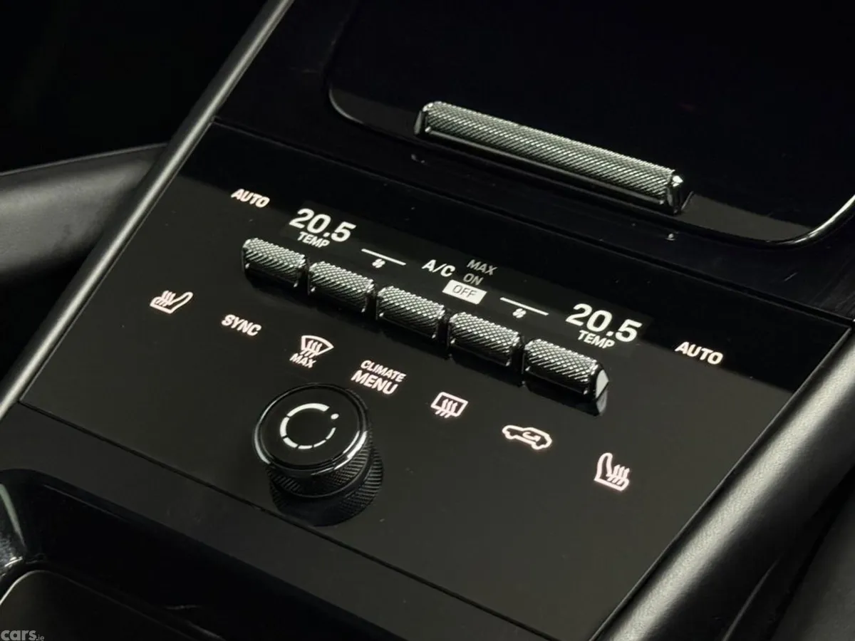 Porsche Cayenne Coupe, Petrol Plug-in Hybrid, 2025, Grey