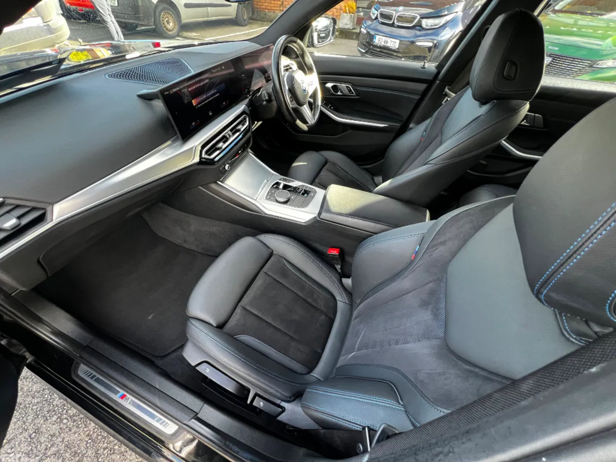BMW 3-Series Estate, Petrol Plug-in Hybrid, 2023, Black
