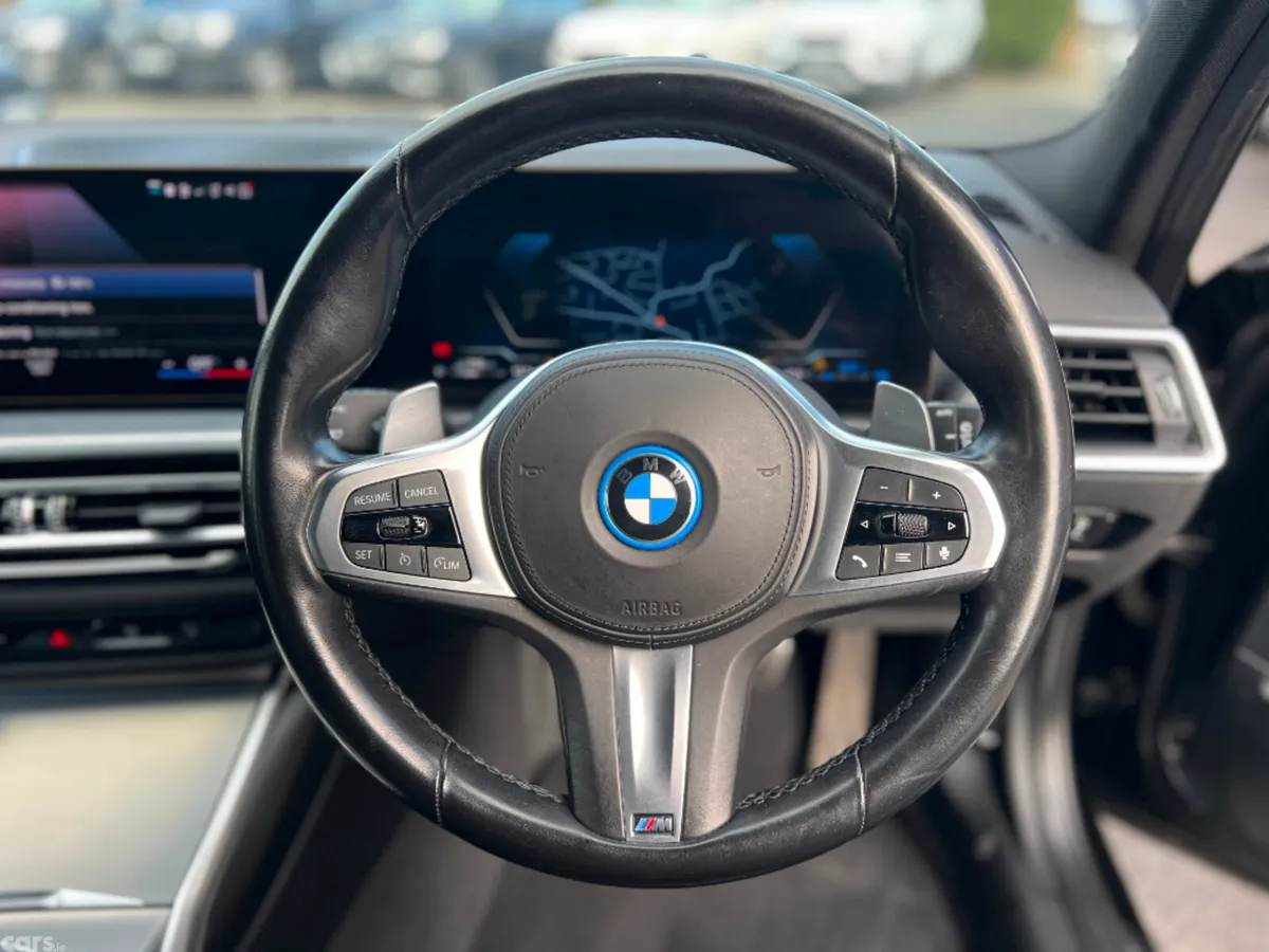 BMW 3-Series Estate, Petrol Plug-in Hybrid, 2023, Black