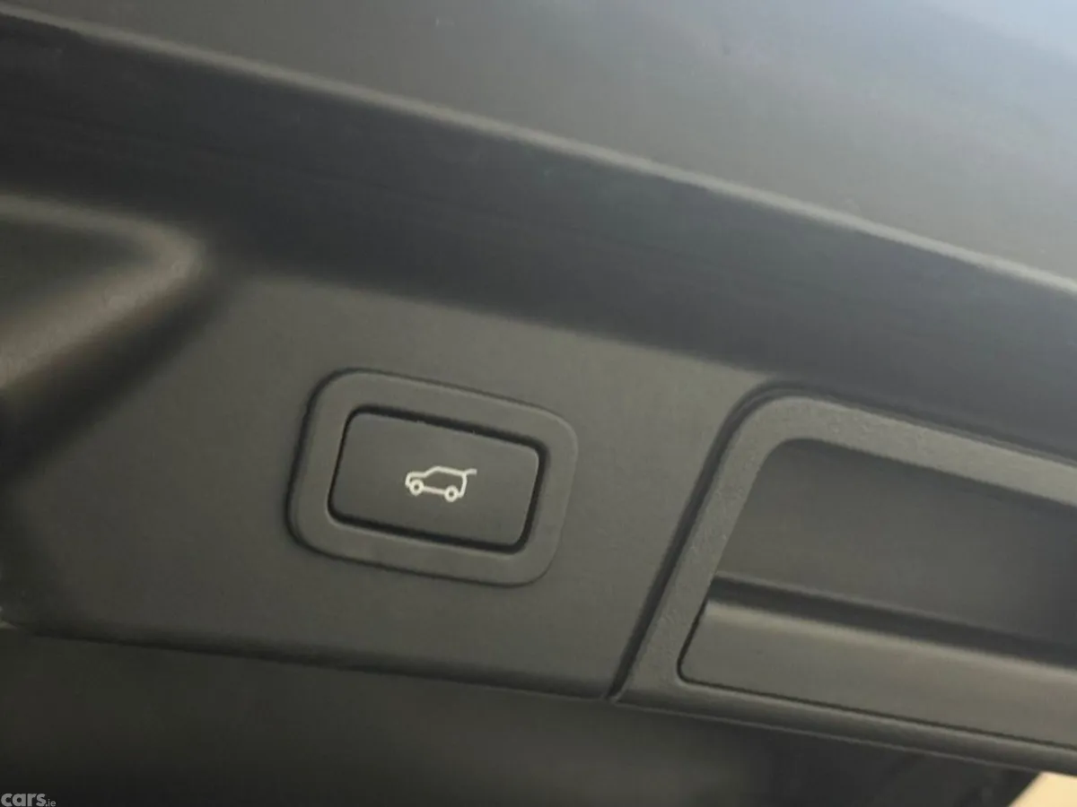 Land Rover Range Rover Velar SUV, Diesel, 2019, Black