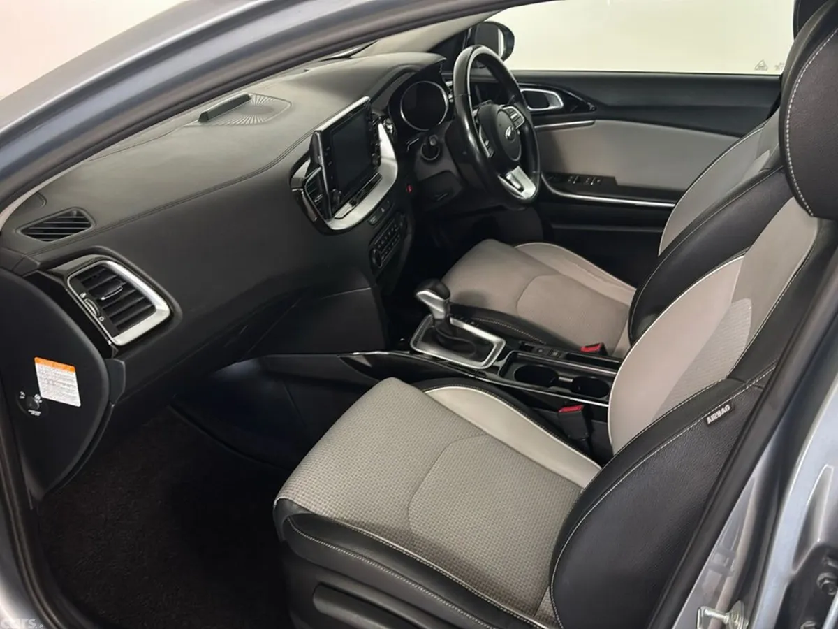 Kia Ceed Estate, Petrol Plug-in Hybrid, 2021, Grey